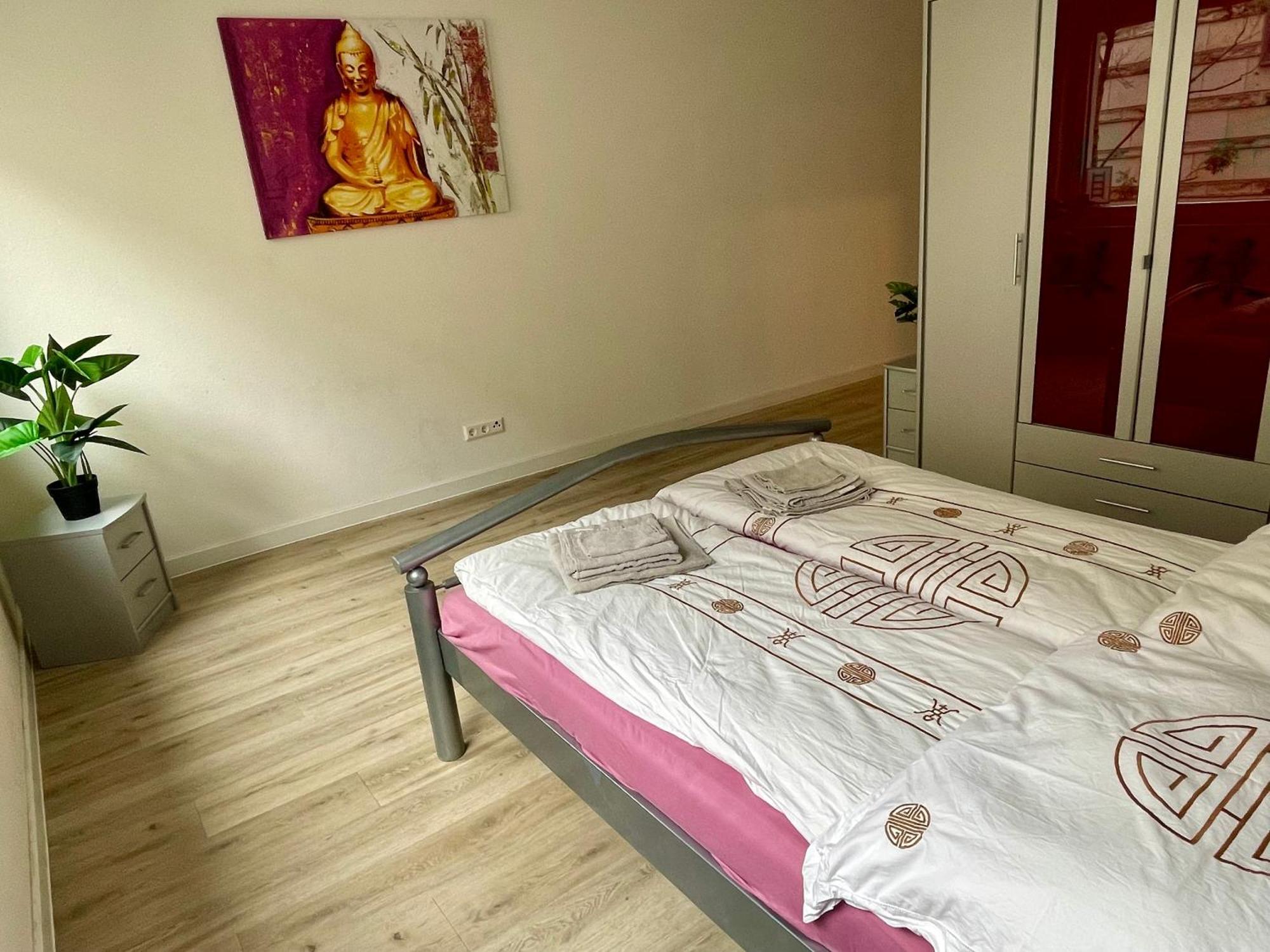 Neu Goldstadt Wunderschoenes 2 Zimmer Apartament Schloessle Zentrum Pforzheim Exterior photo